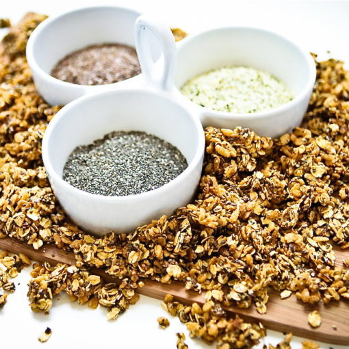 Granola z nasionami konopi